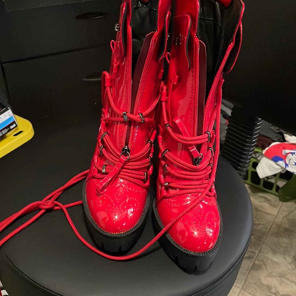 Red dollskill boots
